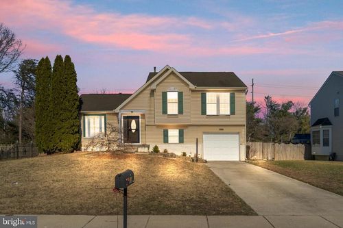 18 Rosalind Cir, SICKLERVILLE, NJ, 08081-4702 | Card Image