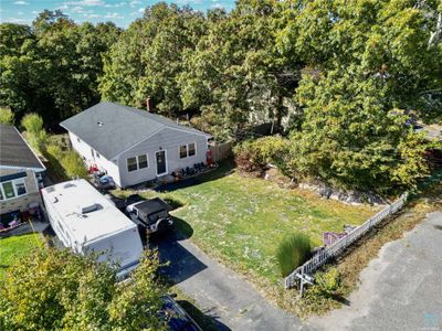 323 Decatur Avenue, House other with 3 bedrooms, 2 bathrooms and null parking in Shirley NY | Image 2