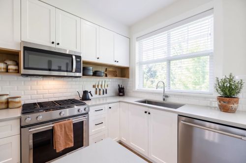 54-27735 Roundhouse Dr, Abbotsford, BC, V4X0B9 | Card Image