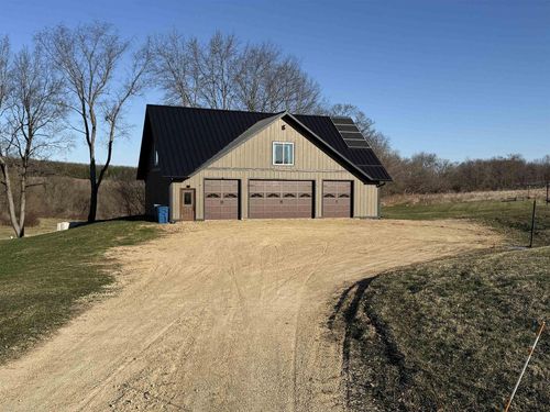 E4364 Meadow Dr, Hillpoint, WI, 53937-9521 | Card Image