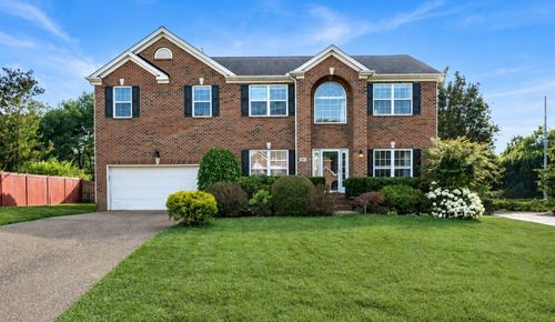 805 Wickshire Dr, Brentwood, TN, 37027-8283 | Card Image