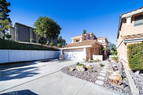 1510 Golfcrest Pl, Vista, CA, 92081-9003 | Card Image