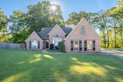 65 Harbor Oaks Cv, Oakland, TN, 38060-6070 | Card Image