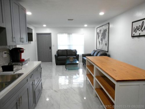 817 Nw 30th Ct, Wilton Manors, FL, 33311-1723 | Card Image