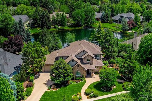 652 W Water Grove Dr, Eagle, ID, 83616-5748 | Card Image