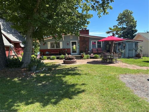 116 Pocahontas Ln, Harrellsville, NC, 27942-9770 | Card Image
