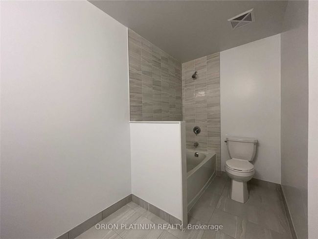 416 - 1480 Bayly St, Condo with 2 bedrooms, 1 bathrooms and 1 parking in Pickering ON | Image 6