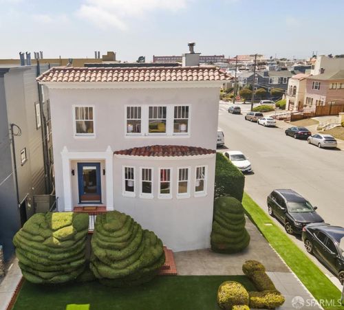 2201 17th Ave, San Francisco, CA, 94116-1828 | Card Image