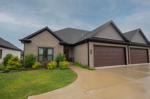 3910 Pines Rd, Paducah, KY, 42001-4627 | Card Image