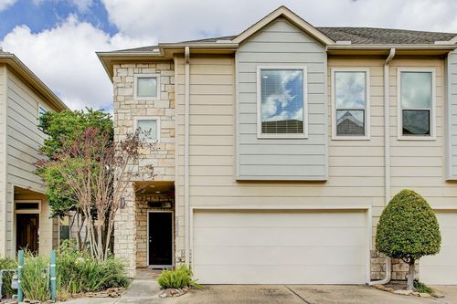 3824 Centerplaza Dr, Houston, TX, 77007-5652 | Card Image