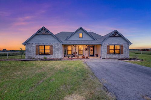 7145 Donald Rd, Krum, TX, 76249-8107 | Card Image