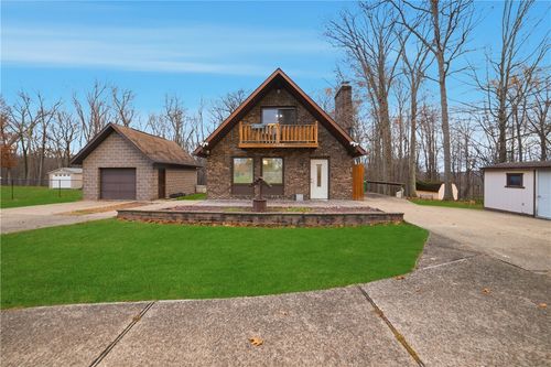 4105 Kennedy Dr, Butler, PA, 16001-8614 | Card Image