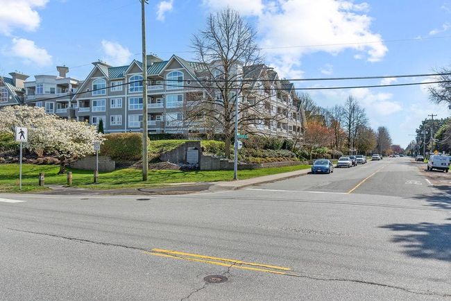 310 - 5500 Lynas Lane, Condo with 2 bedrooms, 2 bathrooms and 2 parking in Richmond BC | Image 38