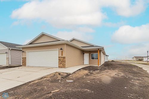 1903 29th Street Circle S, Moorhead, MN, 56560 | Card Image