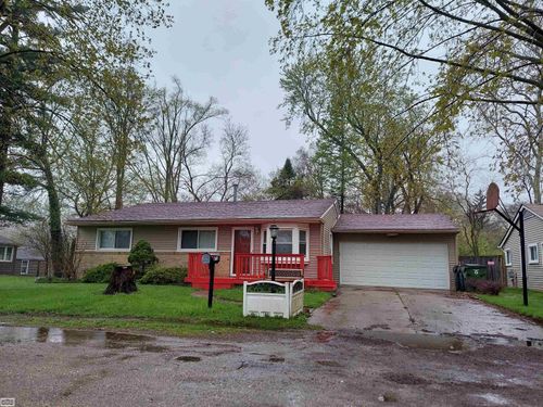 5719 Forcier Ct, Shelby Township, MI, 48317-1547 | Card Image