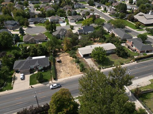 1421 N Main St, Centerville, UT, 84014-1105 | Card Image