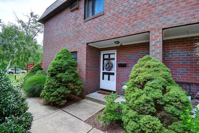 21 - 21 Sharon Ln, Condo with 2 bedrooms, 2 bathrooms and null parking in Wethersfield CT | Image 38