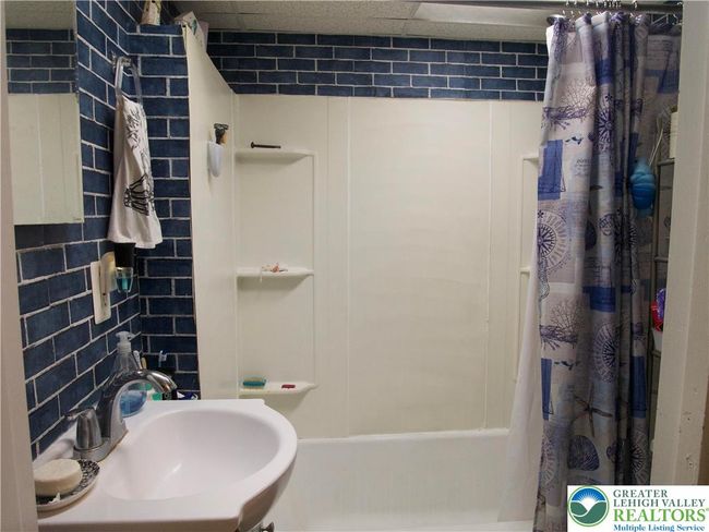 86 Garibaldi Ave, Home with 13 bedrooms, 9 bathrooms and null parking in Roseto PA | Image 25