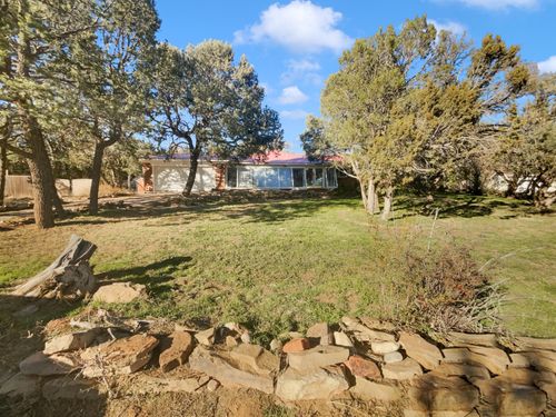 143 Sangre De Cristo, Cedar Crest, NM, 87008-9512 | Card Image