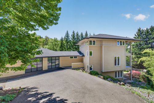4323 Murry Hill Ter, Medford, OR, 97504-9092 | Card Image