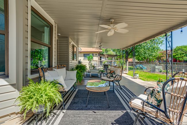 1208 Colony Dr, House other with 3 bedrooms, 2 bathrooms and null parking in Schertz TX | Image 34