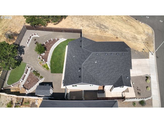 1019 Azure Way, House other with 3 bedrooms, 2 bathrooms and 2 parking in Eagle Point OR | Image 5