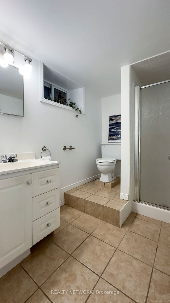 16 Hatt St, House attached with 3 bedrooms, 3 bathrooms and null parking in Dundas ON | Image 19