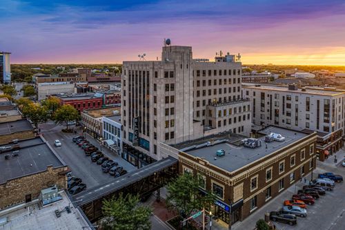 802-118 Broadway N, Fargo, ND, 58102-4949 | Card Image