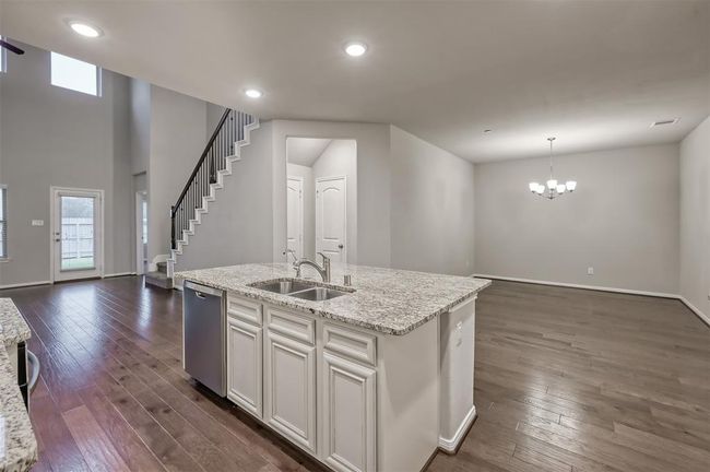 The house is wery well kept. Come see it in person | Image 8
