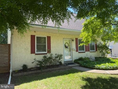 331 Woodlyn Cir, WOODLYN, PA, 19094-1125 | Card Image