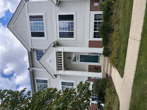 2452-2452 Daybreak Ct, Elgin, IL, 60123-8847 | Card Image