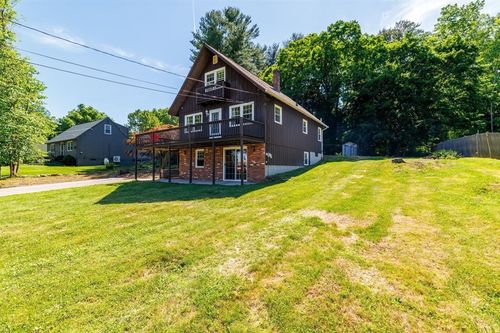 33 Lakeview Ave, Dudley, MA, 01571-5882 | Card Image