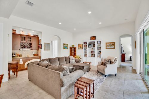 393 11th Sq Sw, Vero Beach, FL, 32962-3444 | Card Image