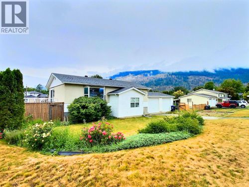 416 Larch St, Chase, BC, V0E1M1 | Card Image