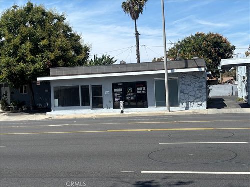 1815 W 17th St, Santa Ana, CA, 92706-2318 | Card Image