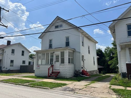 628-626-628 Locust St, Indiana, PA, 15701-3046 | Card Image