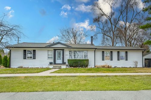 443 River St, Northville, MI, 48167-1633 | Card Image