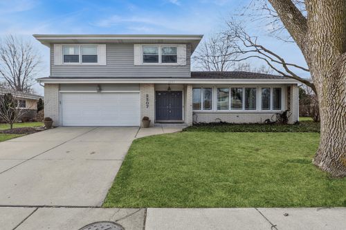 2207 E Michael Manor Ln, Arlington Heights, IL, 60004-4219 | Card Image