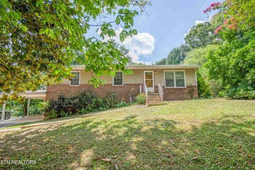 339 Cofer Cir, Harriman, TN, 37748-4349 | Card Image