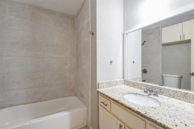 81 Oak Grove Ln, Home with 4 bedrooms, 4 bathrooms and null parking in Conroe TX | Image 32