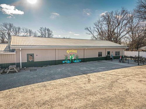 7247 Main St, Wadesville, IN, 47638-9740 | Card Image