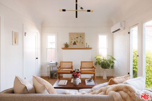 119 Rosemont Ave, Los Angeles, CA, 90026-5225 | Card Image