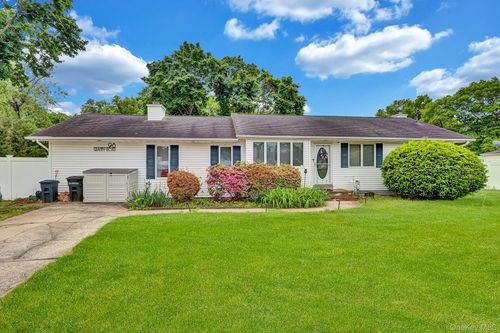 98 Granny Rd, Farmingville, NY, 11738-2873 | Card Image
