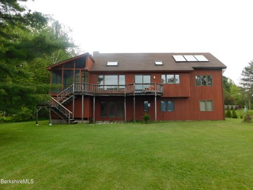 122 Thomas Island Rd, Pittsfield, MA, 01201-3035 | Card Image