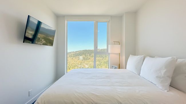 4702 - 567 Clarke Rd, Condo with 3 bedrooms, 2 bathrooms and 2 parking in Coquitlam BC | Image 14