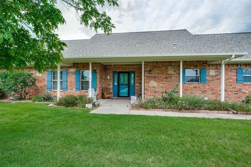 7457 Somerset Ln, Aubrey, TX, 76227-3204 | Card Image