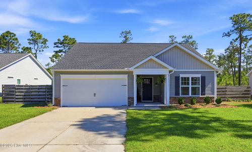 4432 Pinewood Village Dr, Southport, NC, 28461-9298 | Card Image