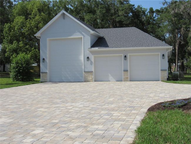 detached additional garage | Image 4