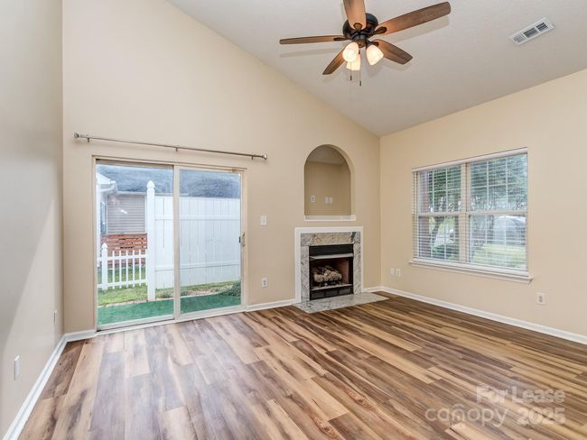 6213 Derryfield Dr, House other with 3 bedrooms, 2 bathrooms and null parking in Charlotte NC | Image 5