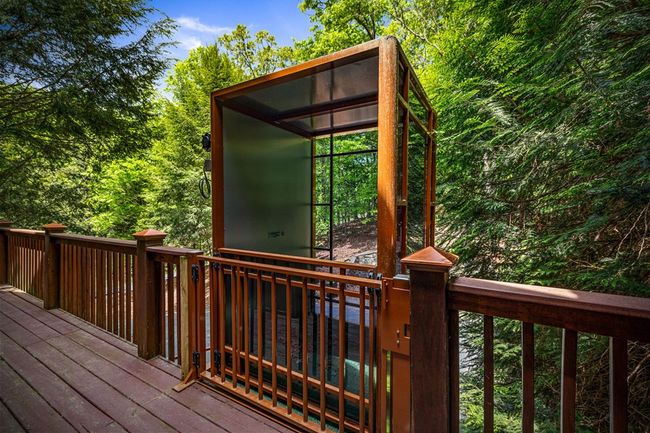 143 Kaely Dr, Home with 3 bedrooms, 3 bathrooms and null parking in Mineral Bluff GA | Image 8